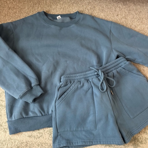 Blue Sweatshirt and Shorts Set - Picture 2 of 4